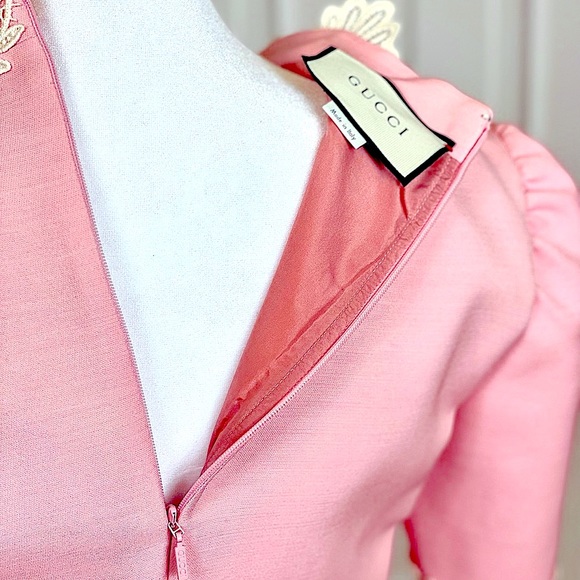 GUCCI - Baby Pink Half Sleeve Crepe Dress with Lace Detail - Picture 4 of 5